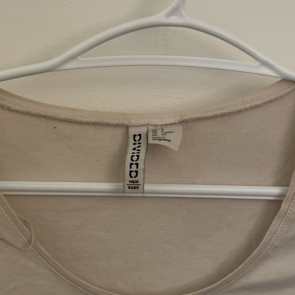 White Tshirt - Picture 2 of 2